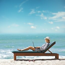 How To Keep Your Social Media Going While You Are On Vacation